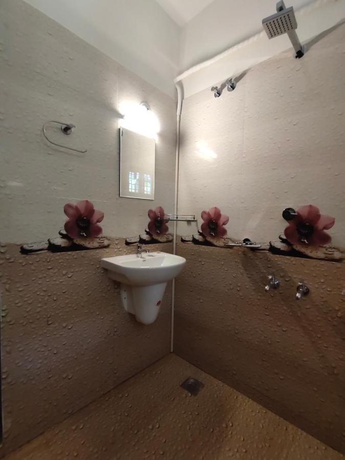 White House Residency Hotel Varkala Ngoại thất bức ảnh