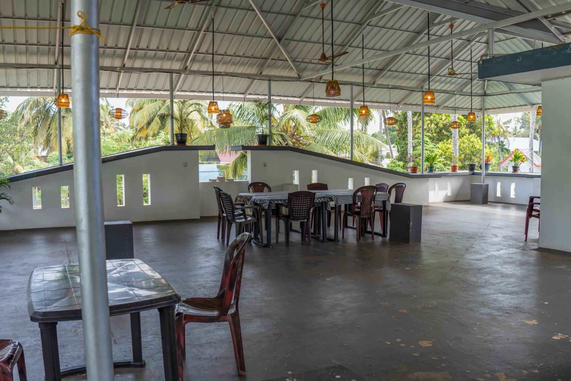 White House Residency Hotel Varkala Ngoại thất bức ảnh